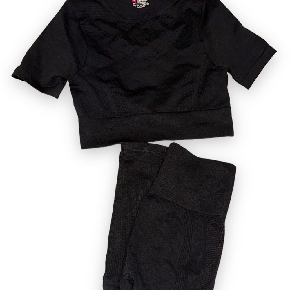 Black workout set - Picture 4 of 4